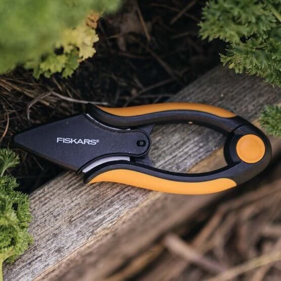 Ножницы для трав Fiskars SP-220 1063326 1063326 фото