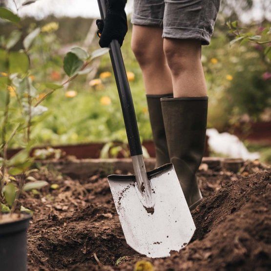 Лопата штикова Fiskars Ergonomic (1066708) 1066708 фото