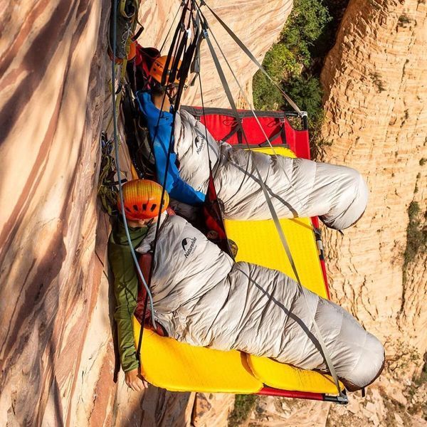 Спальник с натуральным пухом Naturehike Snowbird NH20YD001, р-р M, коричневый 350 г 6927595762127 фото