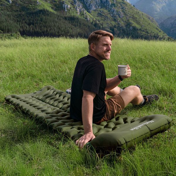 Матрац туристичний надувний двомісний Naturehike CNK2550WS019, 200х125х6.5 см, синій із вбудованою помпою для надування 6977465869623 фото