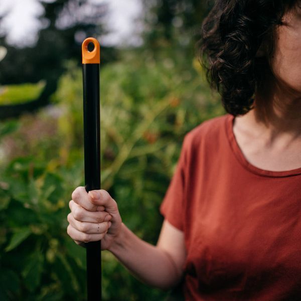 Садові граблі Fiskars Solid &trade; 135715 (1016036) 1016036 фото