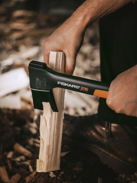 Універсальна сокира Fiskars XS X7 121423 (1015618) 1015618 фото