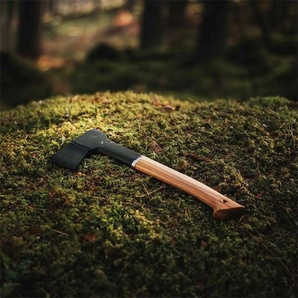 Универсальный топор Fiskars Norden N10 1051143 1051143 фото