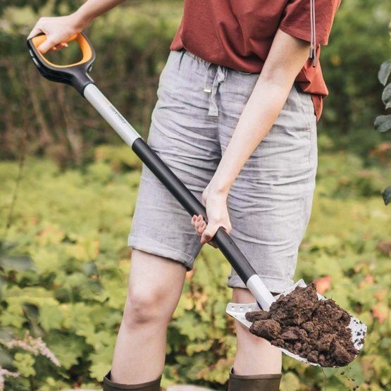 Лопата штикова Fiskars Xact&trade; (1066729) 1066729 фото