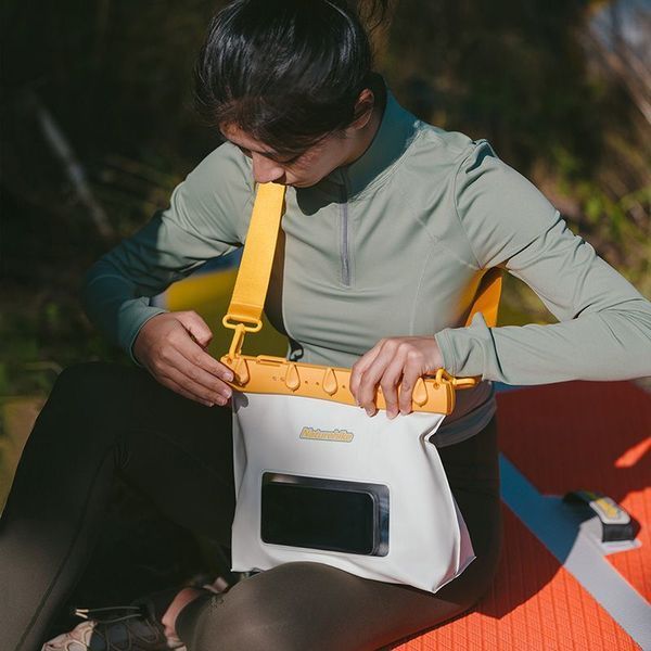 Водонепроницаемая сумка Naturehike CNK2300BS016, 2,6л, желтая 6976023924941 фото