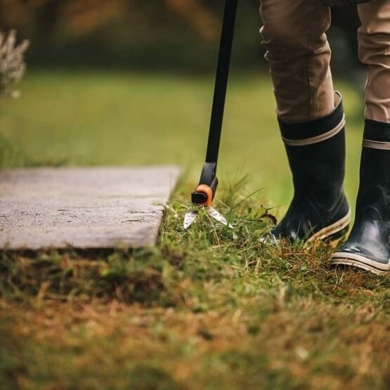 Удлиненные ножницы для травы с Серво-системой Fiskars GS46 113690 (1000590) 1000590 фото