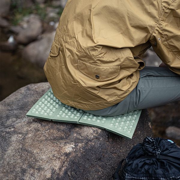 Сидушка туристична складана XPE Naturehike NH20PJ025, 15 мм, хакі з чохлом для походів та кемпінгу 6927595767849 фото