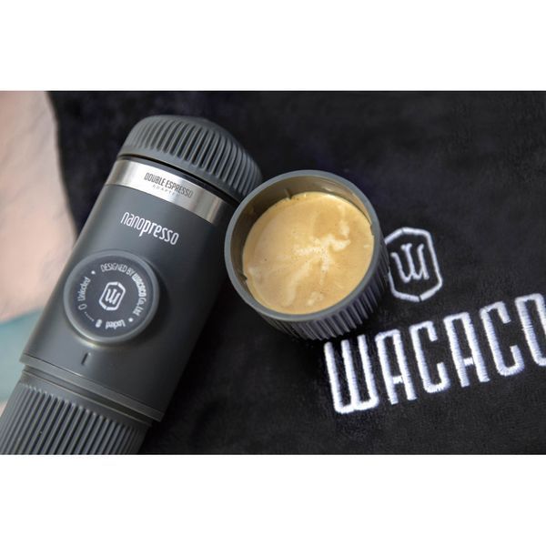 Портативна еспресо-кавоварка Wacaco Nanopresso сіра, механічна, для меленої кави WNANOGR фото