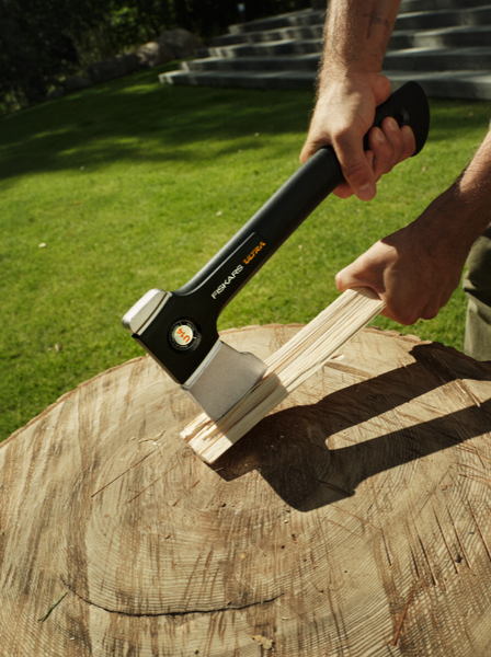 Топор универсальный Fiskars Ultra XU14 (1082130) 1082130 фото