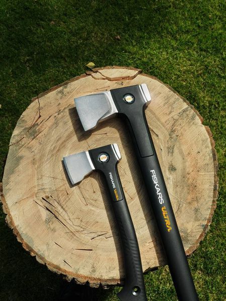 Топор универсальный Fiskars Ultra XU14 (1082130) 1082130 фото