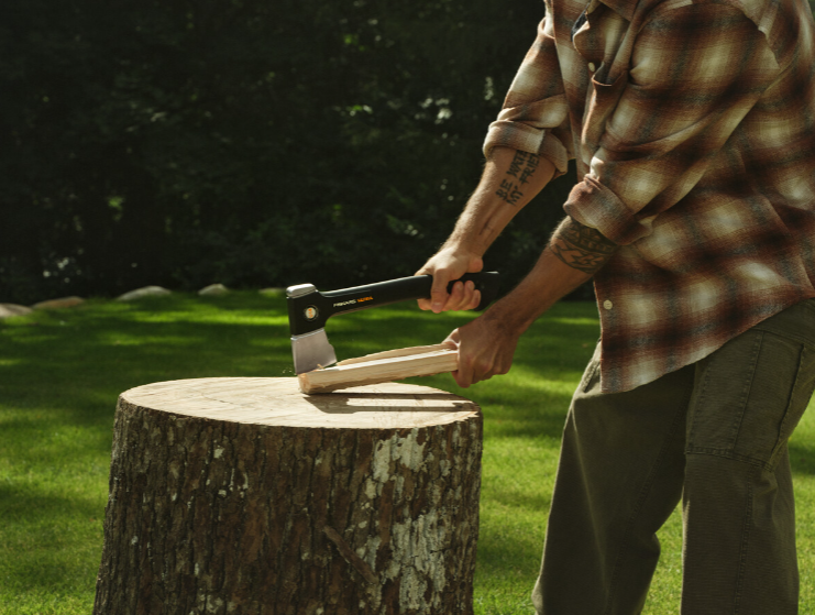 Топор универсальный Fiskars Ultra XU14 (1082130) 1082130 фото