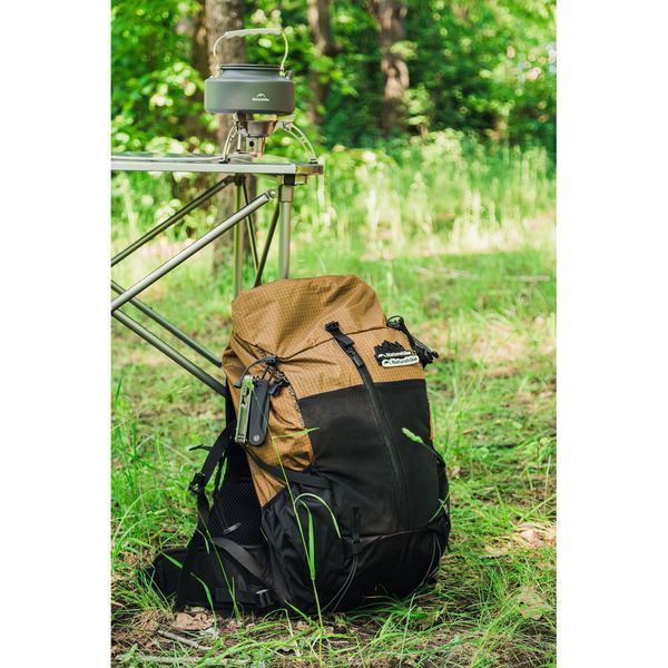Рюкзак туристичний Naturehike Helium CNK2300016, 30+5 л, коричневий 6976507661133 фото