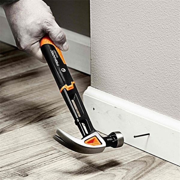 Молоток Fiskars IsoCore (M) 16oz / 13.5" 1027202 1027202 фото