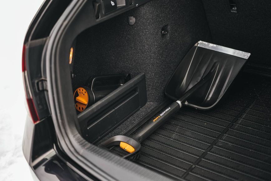 Автомобильная лопата телескопическая для снега Fiskars X-series&trade; 1057187 1057187 фото