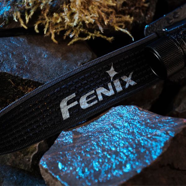 Фонарь налобный тактический с красным светом Fenix ​​Scout (HM23 V2.0) Лимитированная серия Scout фото