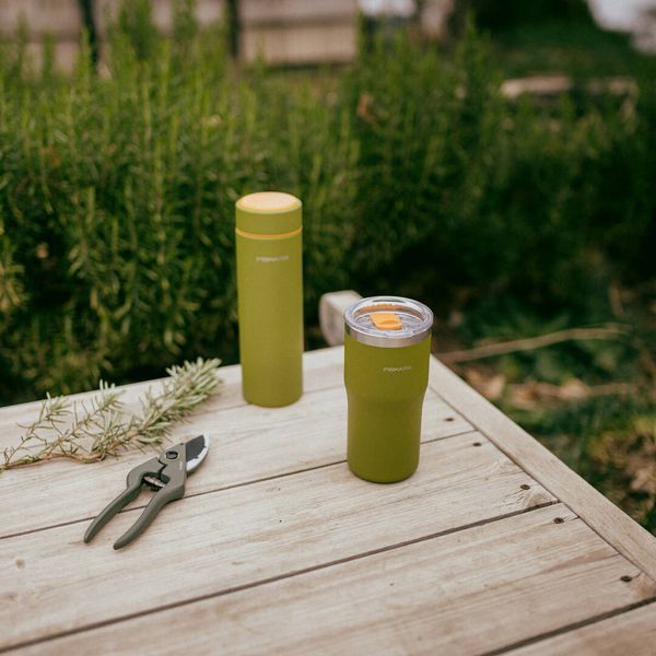 Термос Fiskars On-the-go 0.5 л, колір кропива (1078760) 1078760 фото