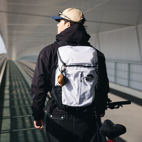 Рюкзак туристический Naturehike Helium CNK2300BB017, 25 л, белый 6976507665001 фото