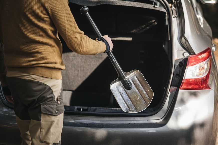 Лопата для автомобиля и кемпинга Fiskars 131520 (1001574) 1001574 фото