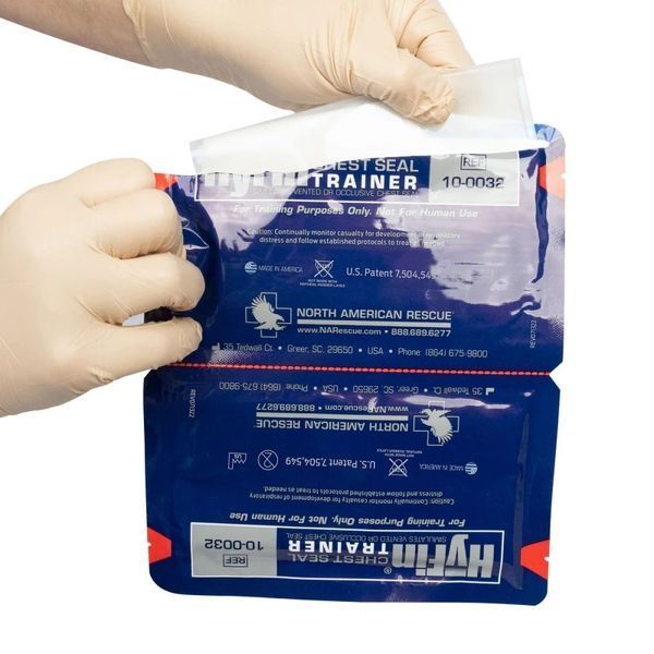 Тренировочные окклюзионные наклейки HyFin Vent Chest Seal Twin Pack двойная упаковка арт.818 фото