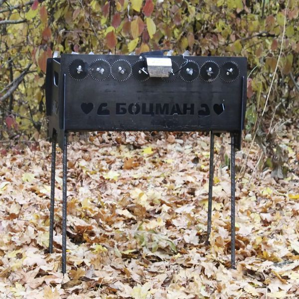Мангал на довгих ніжках із вбудованою шашличницею та мотором на 6 шампурів 3 мм SP00278 фото