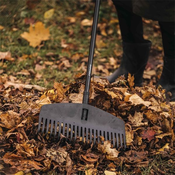 Граблі для листя середні Fiskars Solid M (1063089) (насадка) 1063089 фото