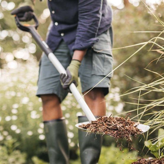 Телескопическая совковая лопата Fiskars Xact (1066734) 1066734 фото