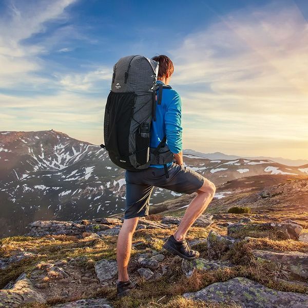 Рюкзак туристический Naturehike Rock NH19BP095, 60+5 л, графит в клетку 6927595761649 фото